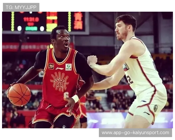 CBA转会市场风起云涌：广东瞄准萨姆纳，京队老将退役，上海觊觎法耶