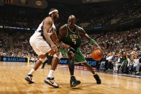 开云娱乐-曝巴萨有意买断拉什福德 若续约球员需要再次降薪，巴萨和拉伊奥拉