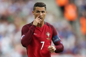 开云体育网页入口-世界杯精彩纷呈：每一场都令人动容！，世界杯精彩赛事